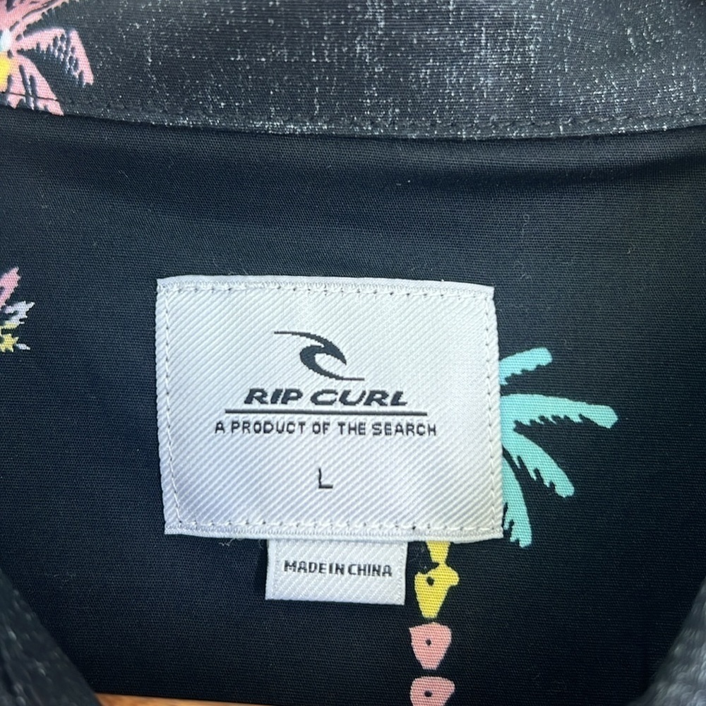 Rip Curl - Black With Colorful Palm Tree Button D… - image 7